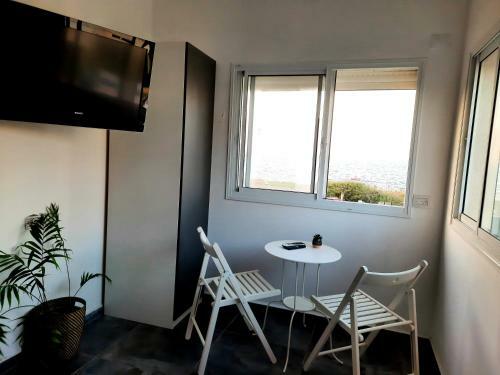 Sea View Cozy Apartment