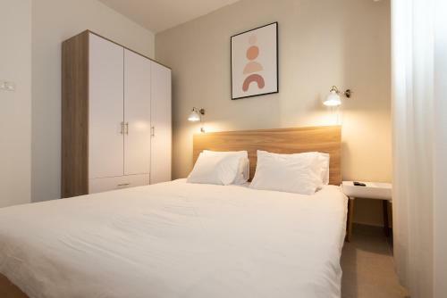Apartamento German Colony Luxurious / 2 Bdrms Apt By Port City