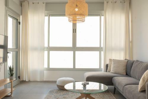 Apartamento German Colony Luxurious / 2 Bdrms Apt By Port City