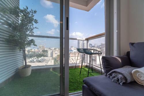 Apartamento German Colony Luxurious / 2 Bdrms Apt By Port City