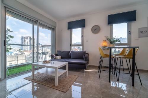 Apartamento German Colony Luxurious / 2 Bdrms Apt By Port City