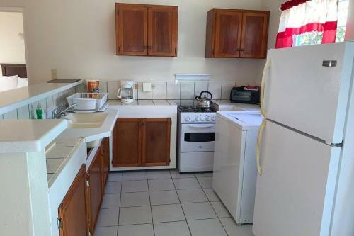 Neem View Apartment #8