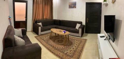 Amro Petra Apartment