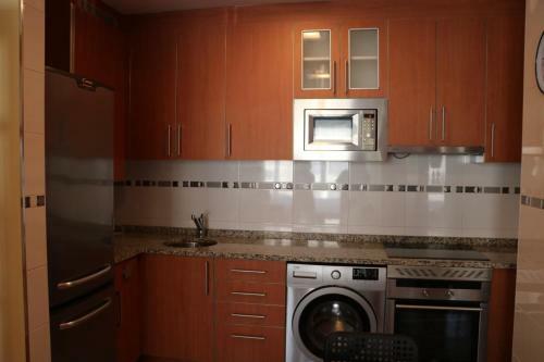 La Tal�, Apartamento Con Piscina A 5 Min. Del Centro