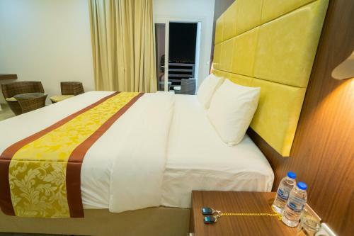 Grand Mirage Hotel