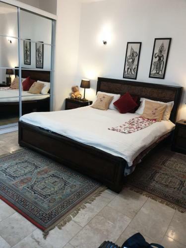 Nomad Tours Marina Beach Apartment
