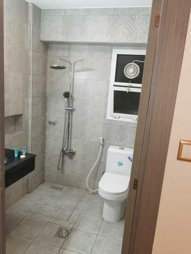 Al Ghubrah Plaza Hotel