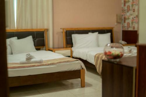 Al Ghubrah Plaza Hotel