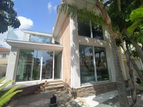 Luxury Villa In Los Alcazares