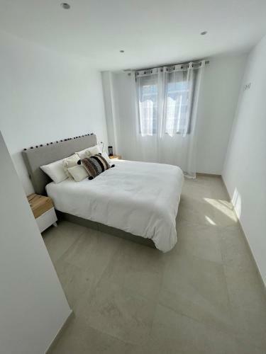 Apartamento Nuevo Junto Al Mar Con Plaza De Garaje!!
