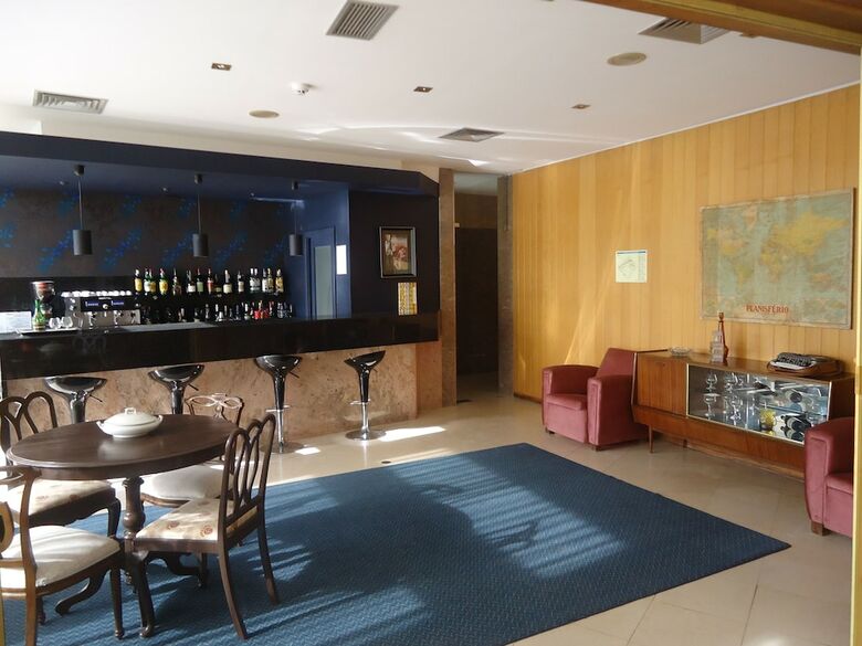 Hotel Meia Lua