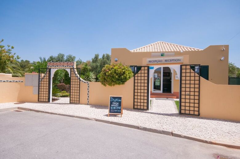 Hotel Jardim Da Meia Praia