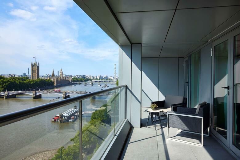 Hotel Park Plaza Riverbank