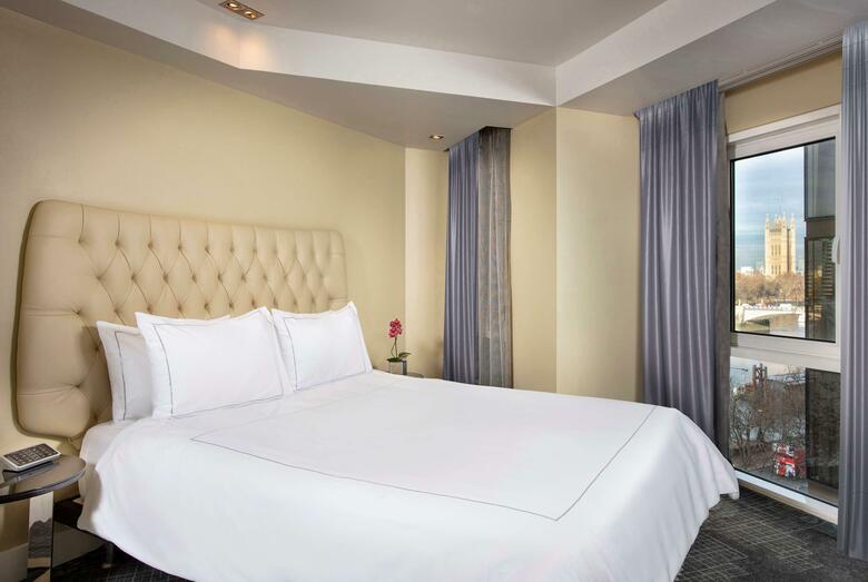 Hotel Park Plaza Riverbank