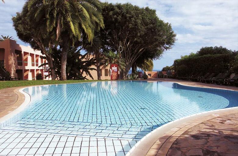 Hotel Dom Pedro Garajau