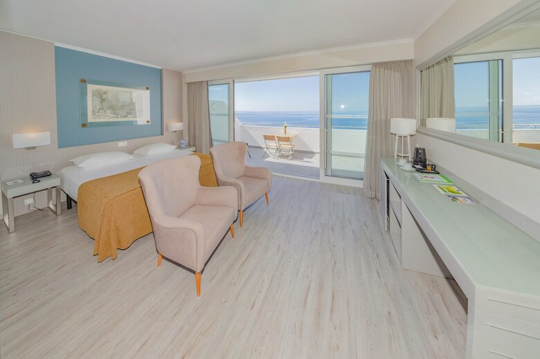 Hotel Orca Praia