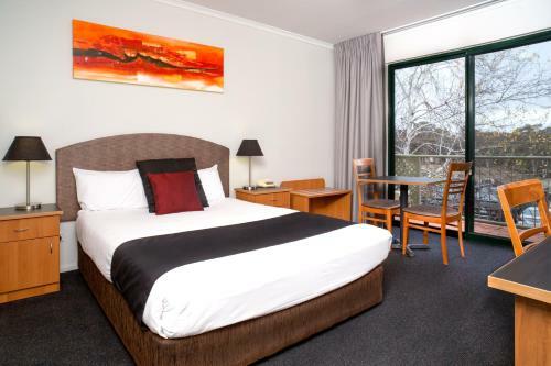 Alpha Hotel Canberra
