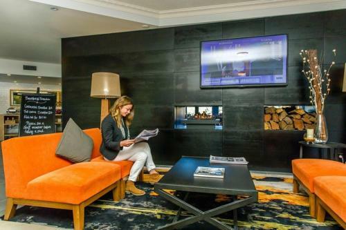 Alpha Hotel Canberra