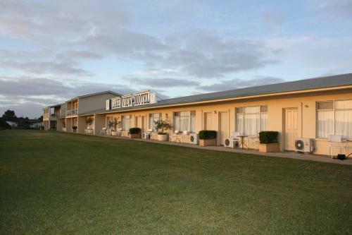 Lakeview Motel And Apartments