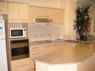 Aparthotel North Cove Waterfront Suites