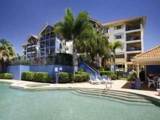 Aparthotel North Cove Waterfront Suites