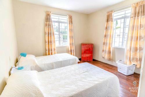 Apartamento Beach Front Bajan Beach Cottages By Angel Host