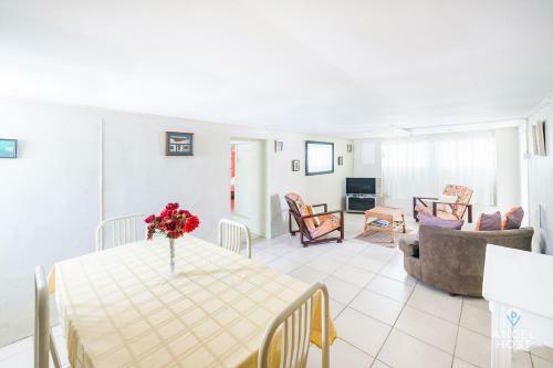 Apartamento Beach Front Bajan Beach Cottages By Angel Host