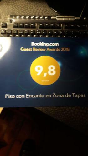 Apartamento Piso Con Encanto En Zona De Tapas
