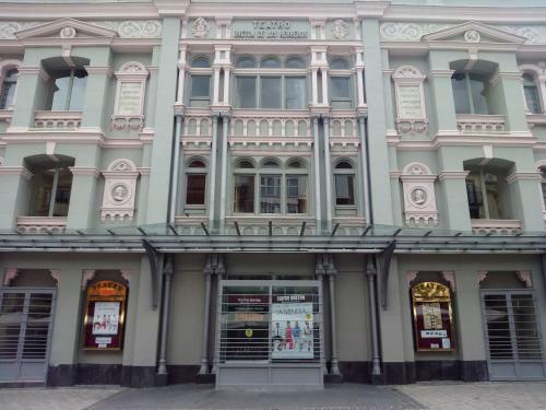 Apartamento �tico En El Centro Junto Al Espol�n