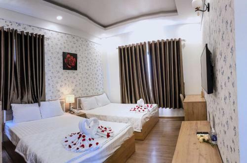 Hotel Kh�ch S?n Sky