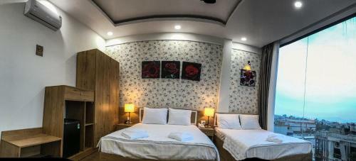 Hotel Kh�ch S?n Sky