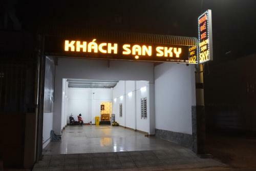 Hotel Kh�ch S?n Sky