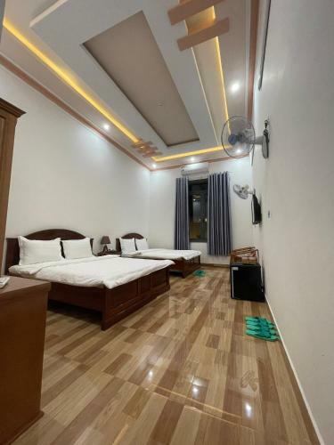 Hotel Kh�ch S?n Nguy�n Long