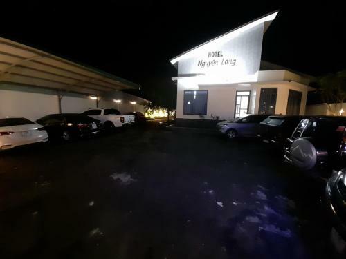 Hotel Kh�ch S?n Nguy�n Long
