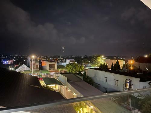 Hotel Kh�ch S?n Nguy�n Long