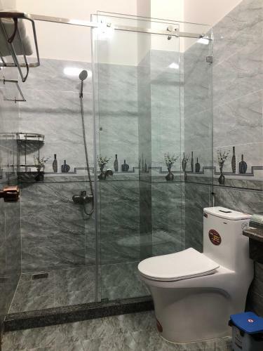 Hotel Kh�ch S?n Nguy�n Long