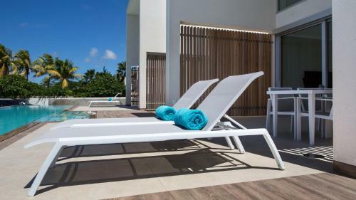 Villa Caraibas Modern Air-conditioned Vacation Home For Architectural Design Lovers