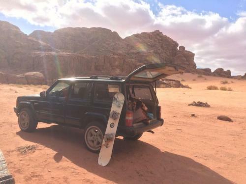Wadi Rum Sky Tours & Camp