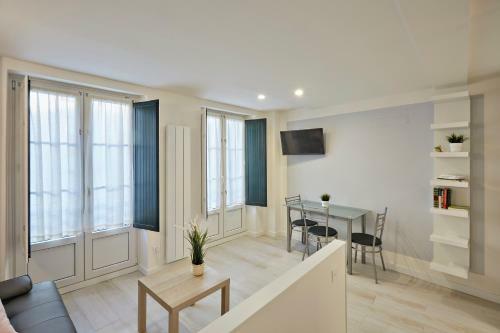 Apartamentos Abastos