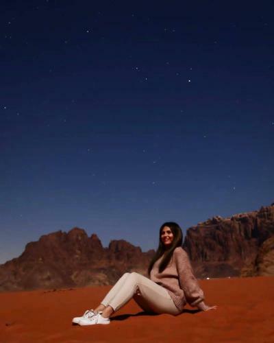 Bed & Breakfast Desert Colored