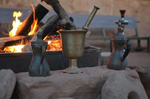 Wadi Rum Camp& Jeep Tour