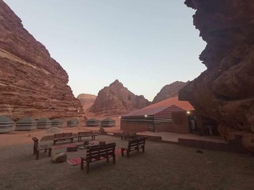 Wadi Rum White Mountain Camp