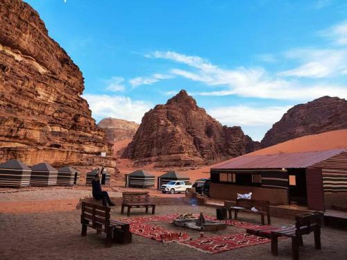 Wadi Rum White Mountain Camp