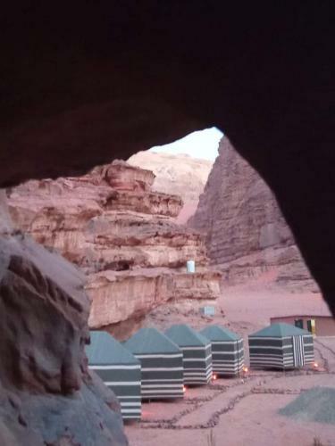 Wadi Rum White Mountain Camp