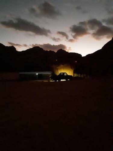 Ahlam Alenzy Camp
