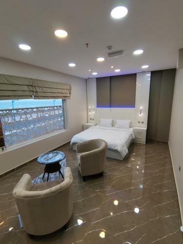 Marina Suhar Hotel