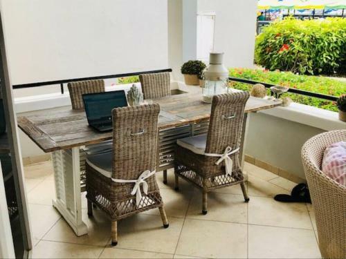 Luxury Seafront 4p Large Ground Floor Apartment