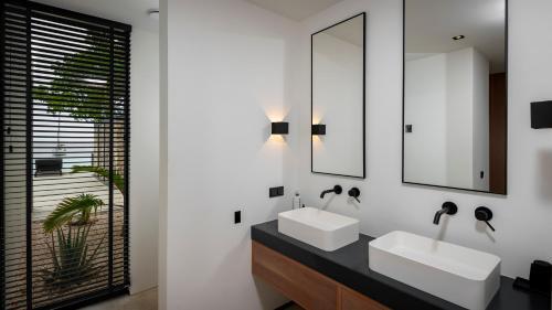 Exclusive Private Beach Villa (newly Built!)