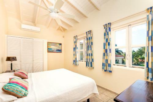 Hotel Bonaire Luxury Suites By Vrhost