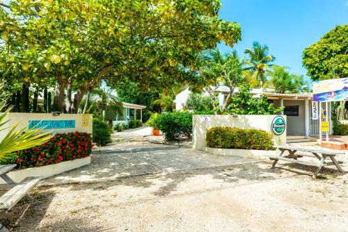 Hotel Bonaire Luxury Suites By Vrhost